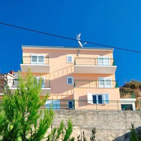 Anita Apartment