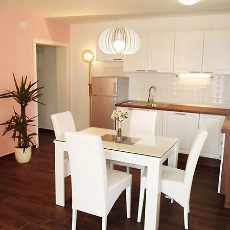 Anita Apartment *